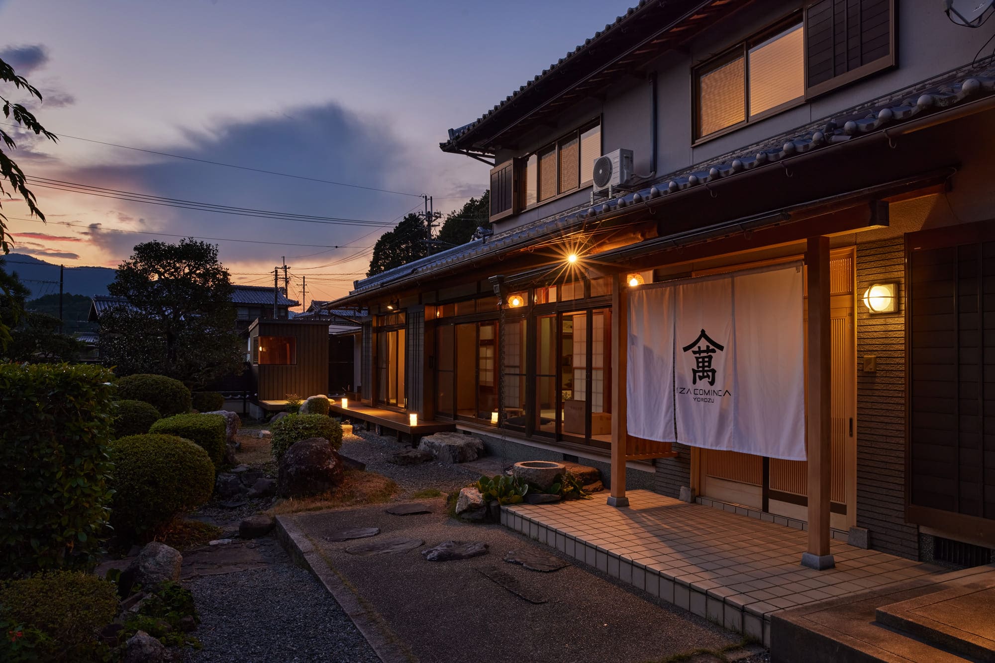 サウナ・岩風呂付き古民家宿紹介｜IZA COMINCA 萬-YOROZU-（京都府亀岡