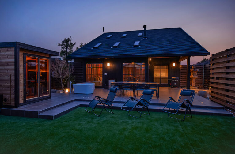 IZA moriyama 響-HIBIKI-